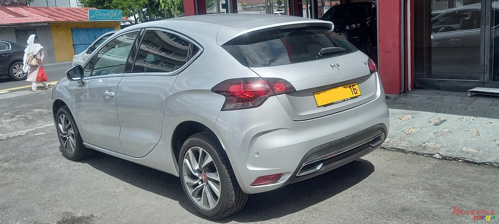 2016' Citroen DS4 photo #3