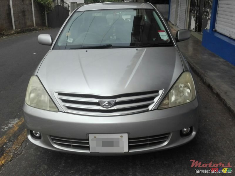 2004' Toyota Allex photo #3