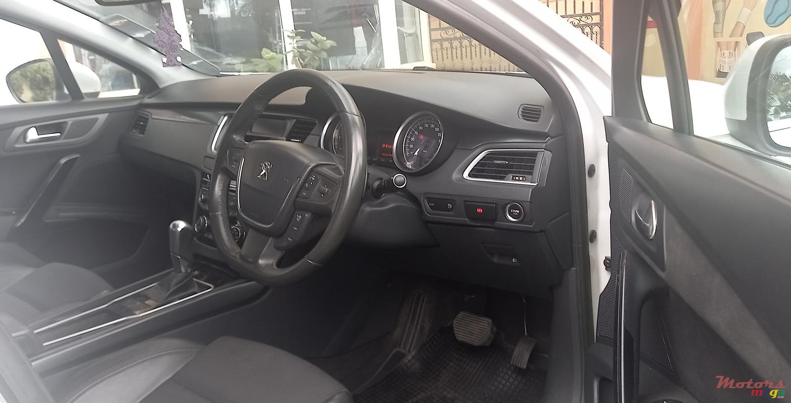 2011' Peugeot 508 photo #5