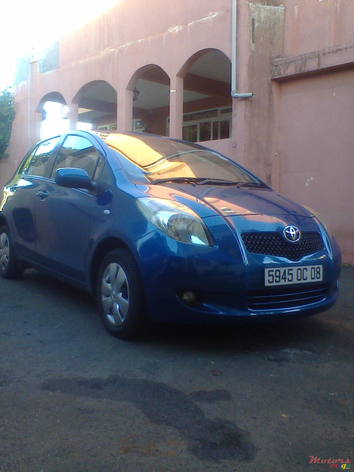 2008' Toyota Yaris VVTI photo #1