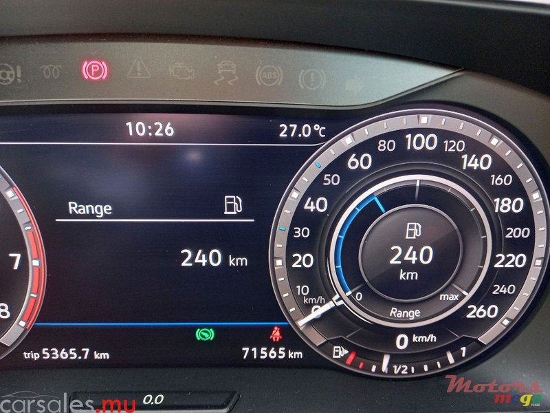 2019' Volkswagen Tiguan R-Line 1.4 photo #7