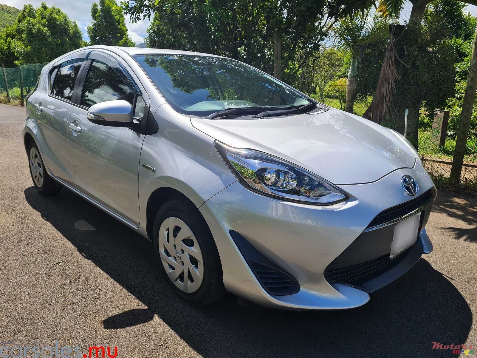 2018' Toyota Aqua 1.5 Hybrid photo #1