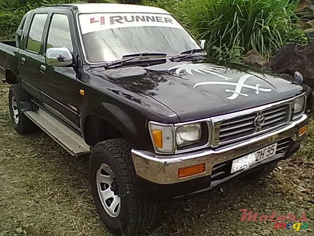 1995' Toyota 4x4 hilux photo #1