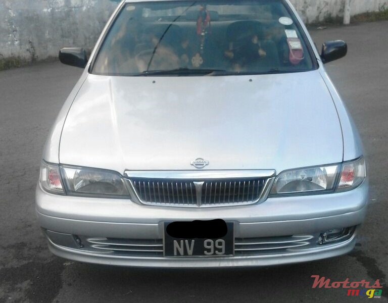 1999' Nissan Sunny photo #1