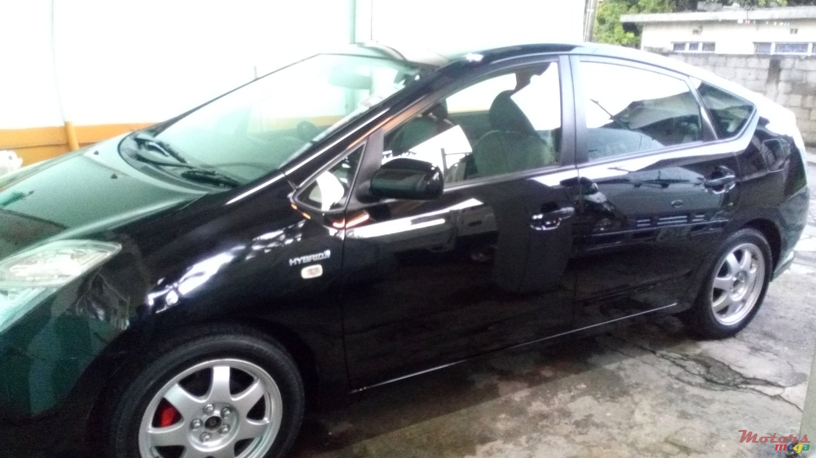 2009' Toyota Prius Plug-in Hybrid photo #2