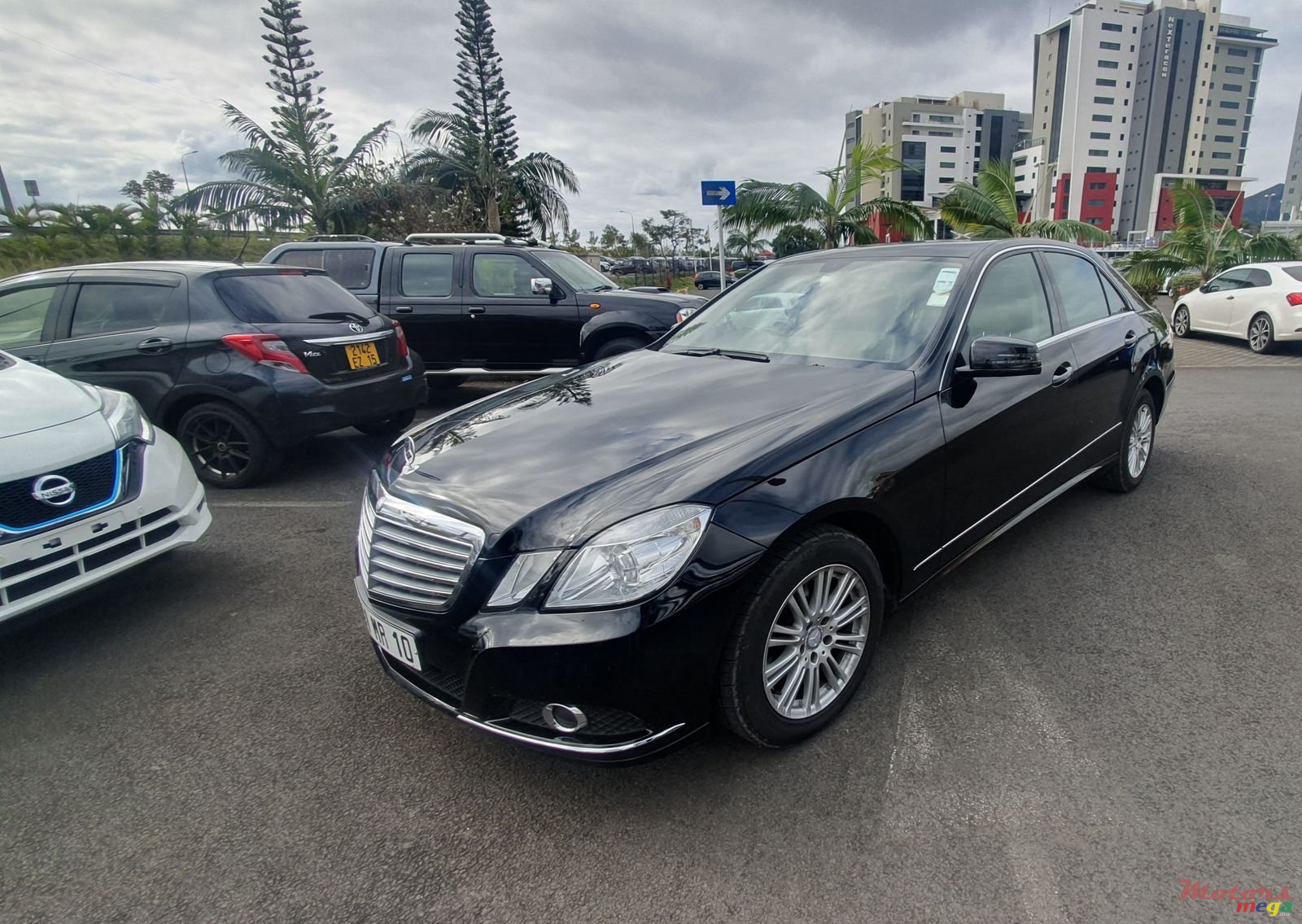 2010' Mercedes-Benz E250 photo #1