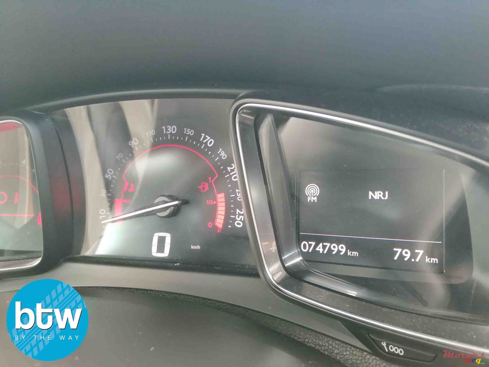 2017' Citroen DS5 photo #7