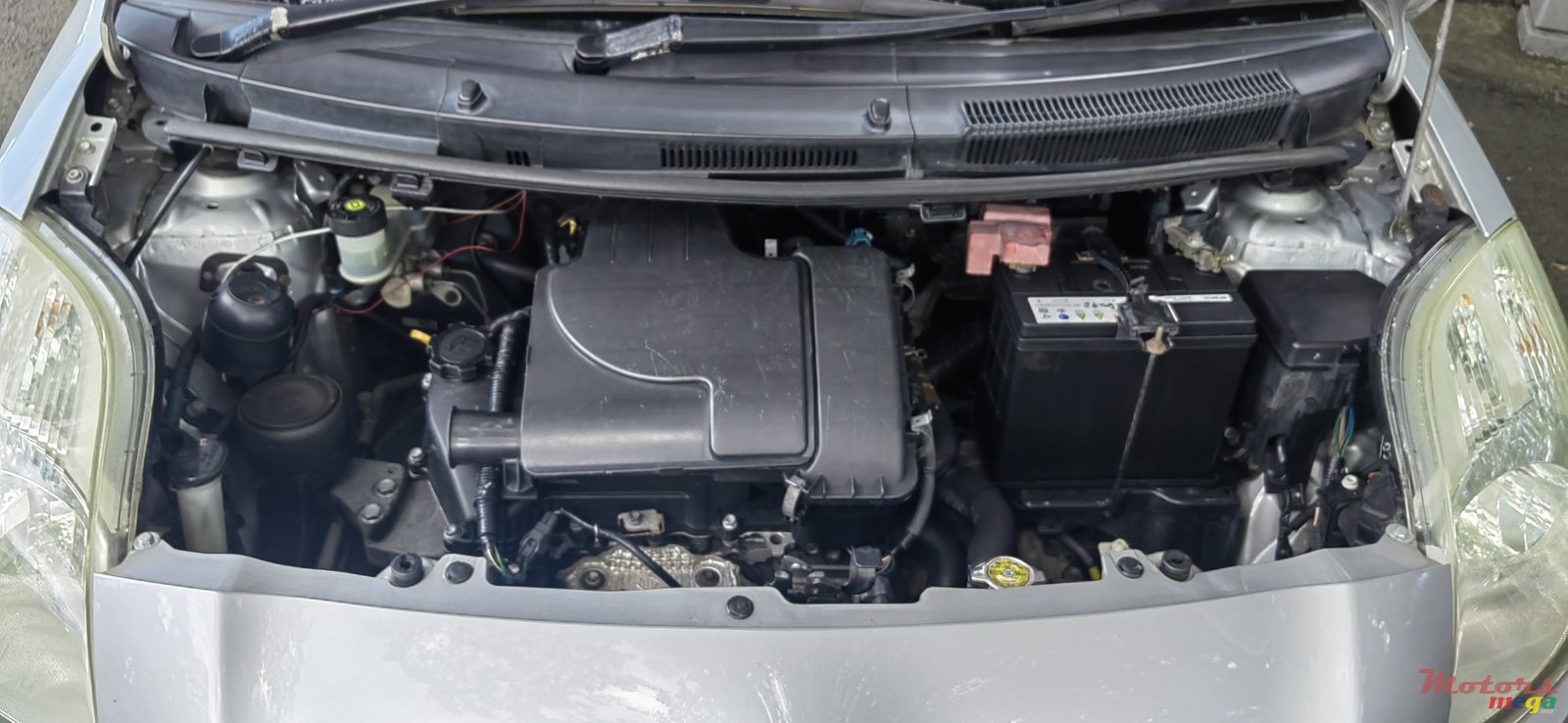 2006' Toyota Vitz photo #7