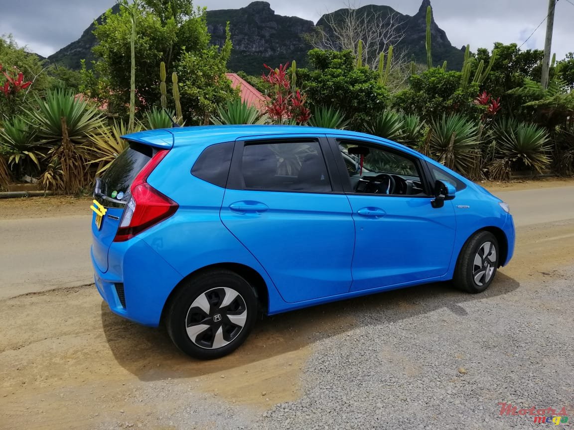 2015' Honda Fit photo #4