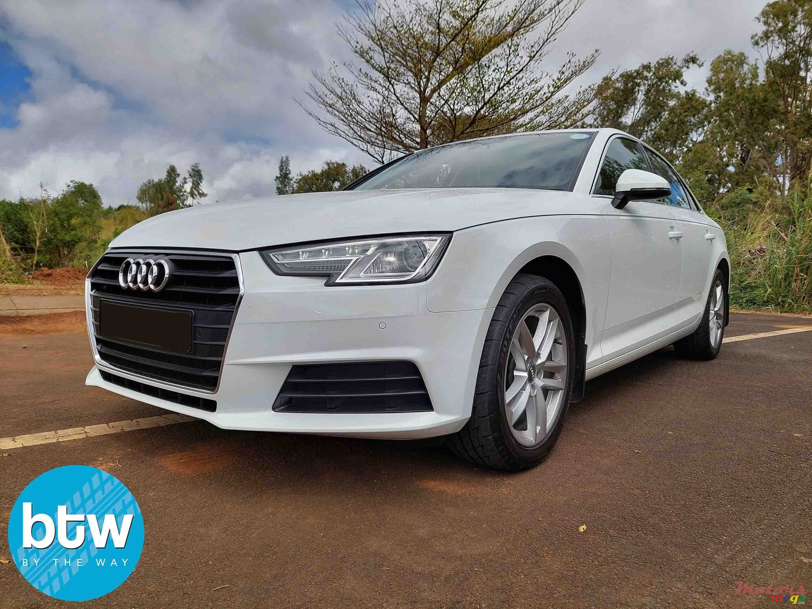 2018' Audi A4 photo #2