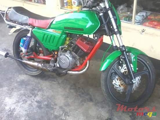 1993' Honda point 200,carbu 34 ,gro fours  photo #1