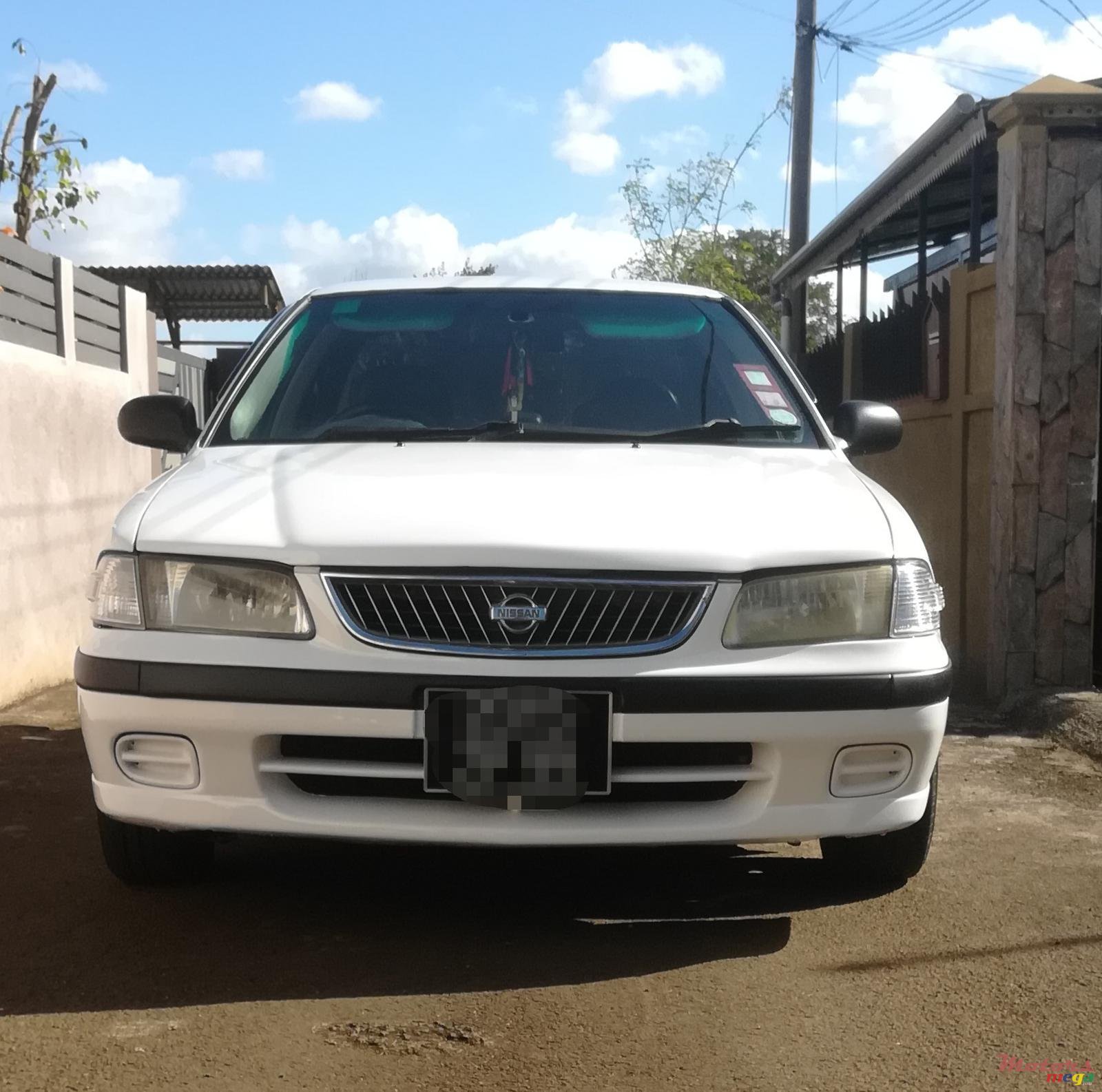 1999' Nissan Sunny photo #2