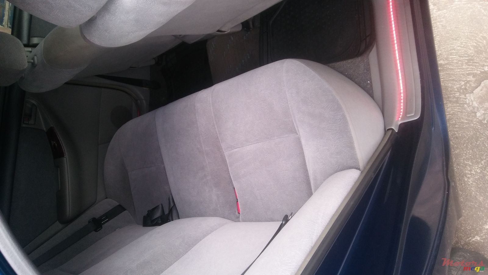 2001' Toyota Corolla photo #2