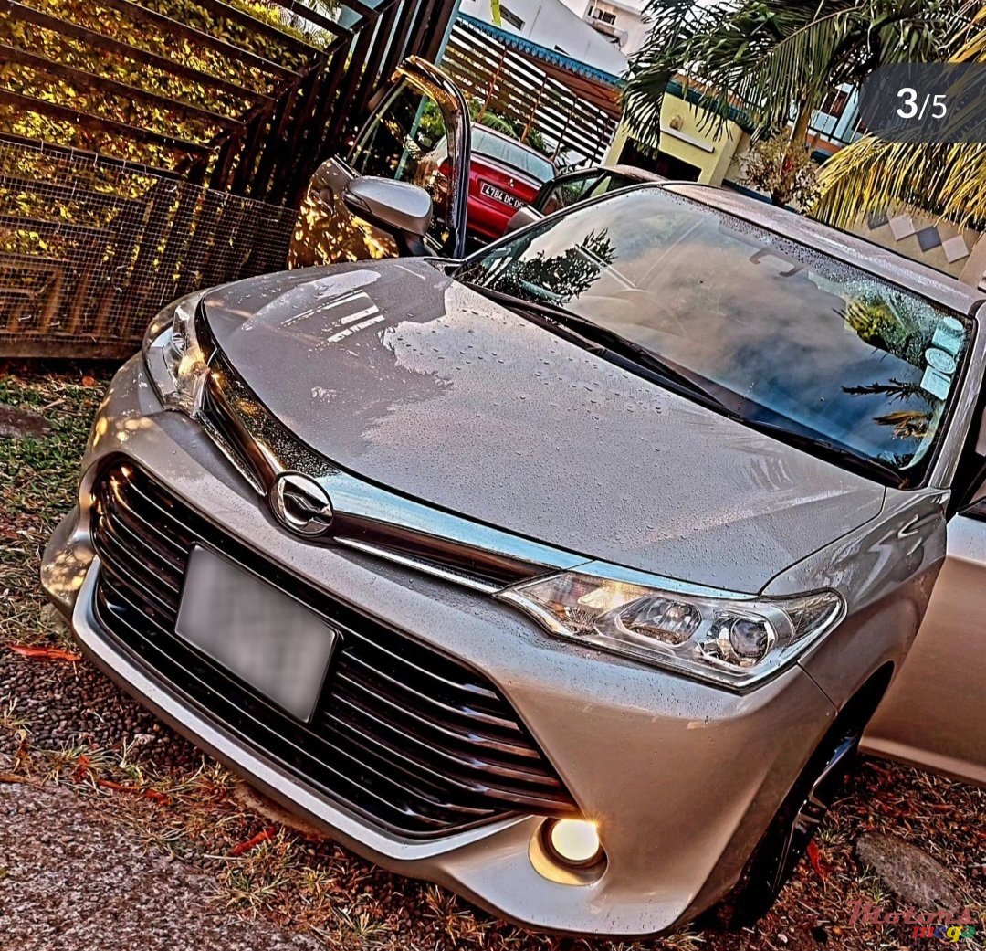 2015' Toyota AXIØ LIMITED EDITION photo #7