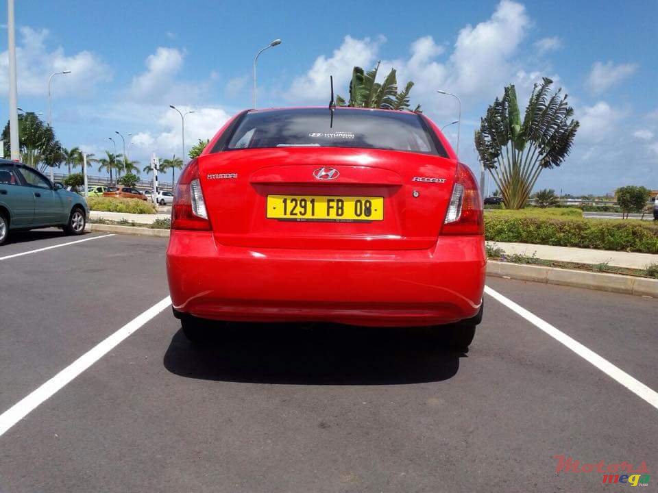 2008' Hyundai Accent photo #4