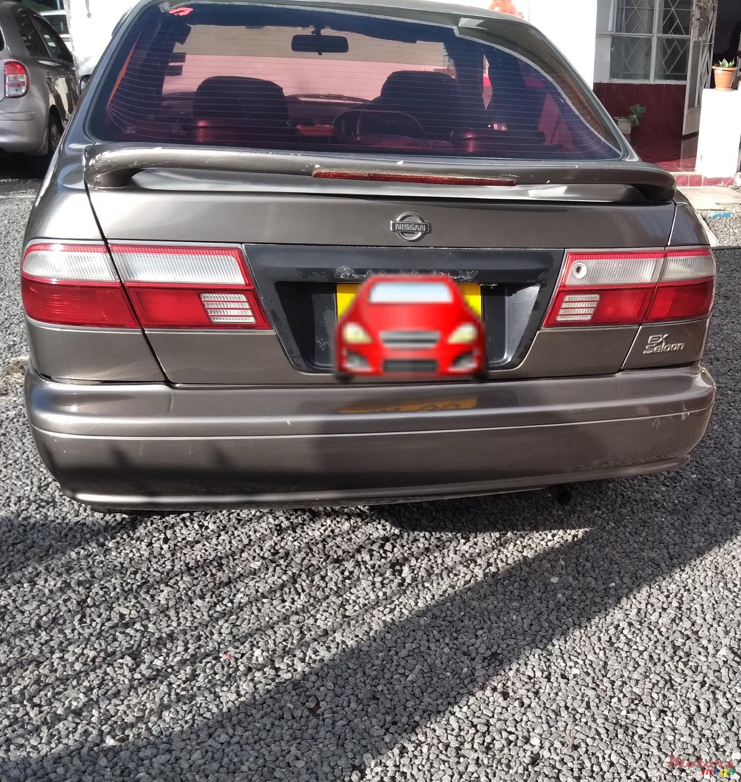 2000' Nissan Sunny photo #1