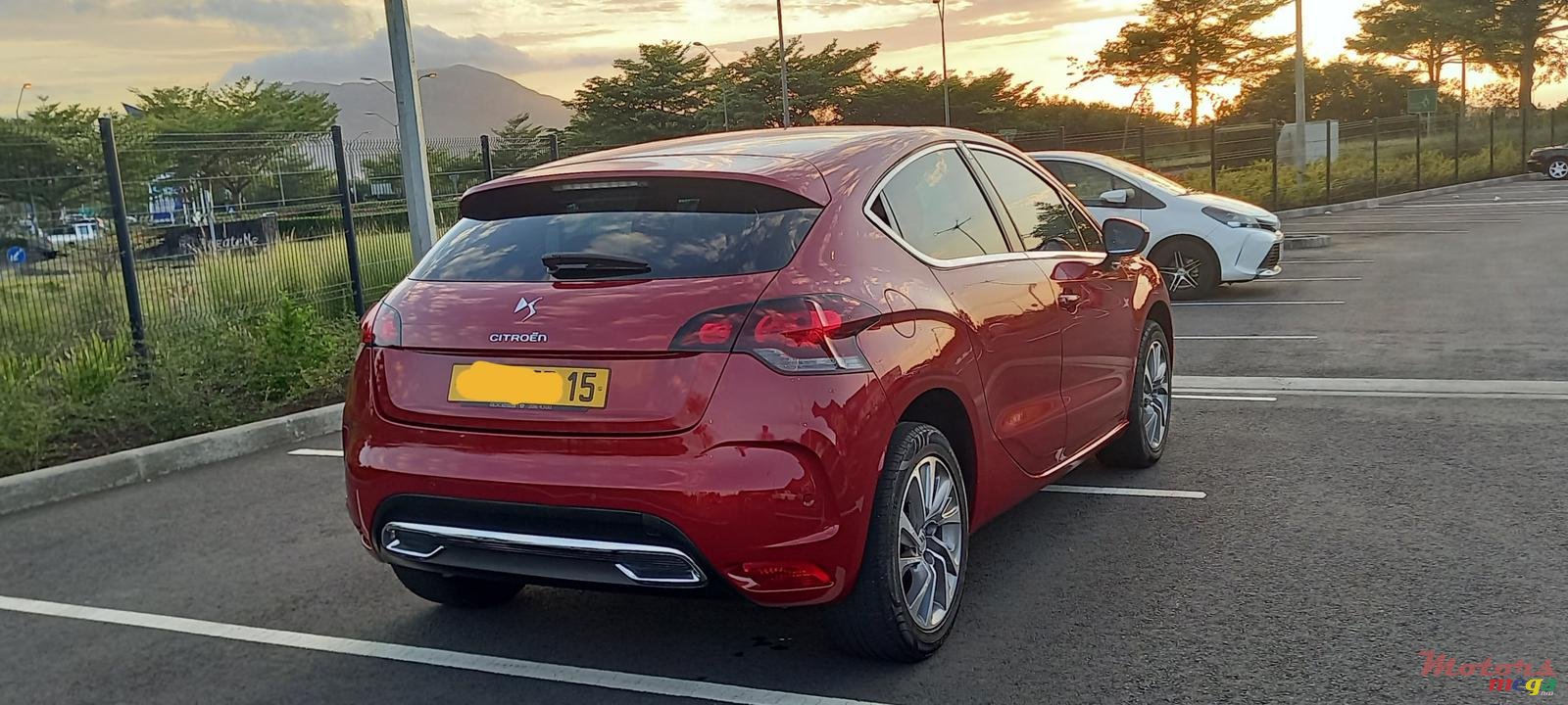 2015' Citroen DS4 photo #4