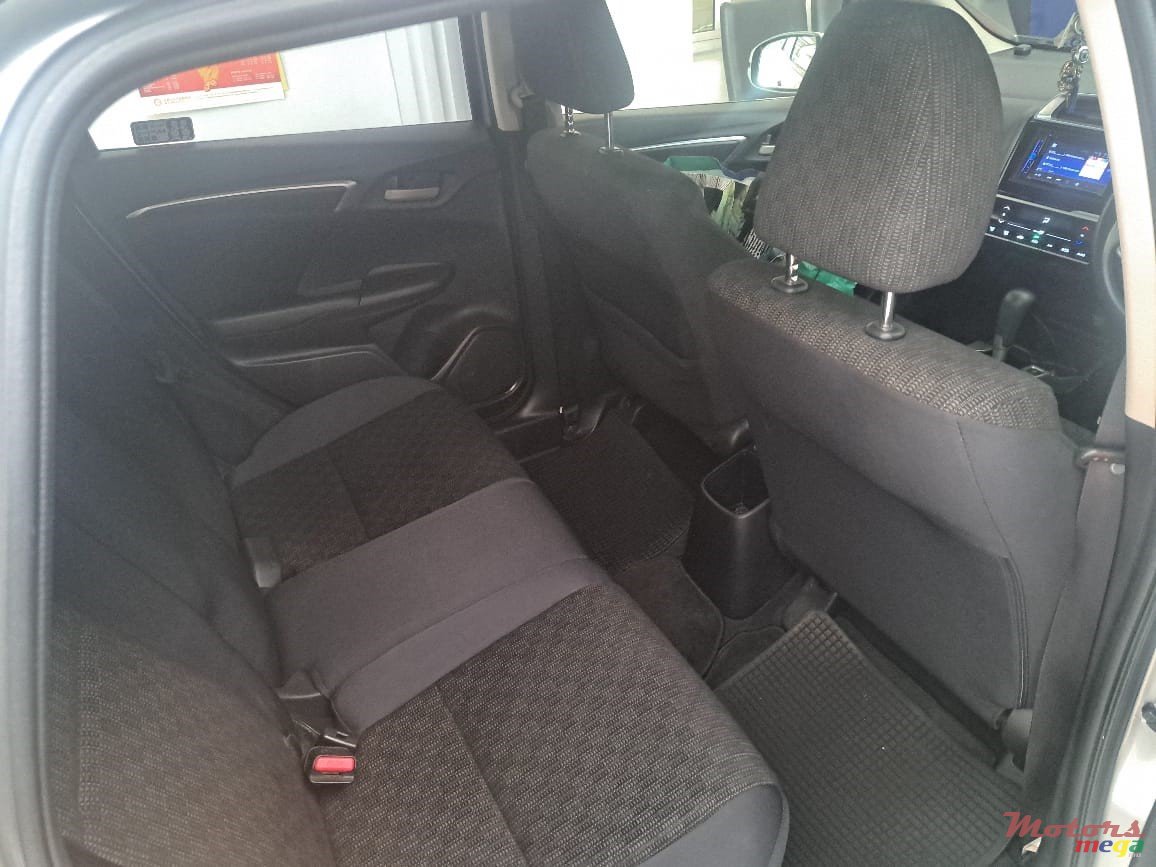 2016' Honda Fit photo #6