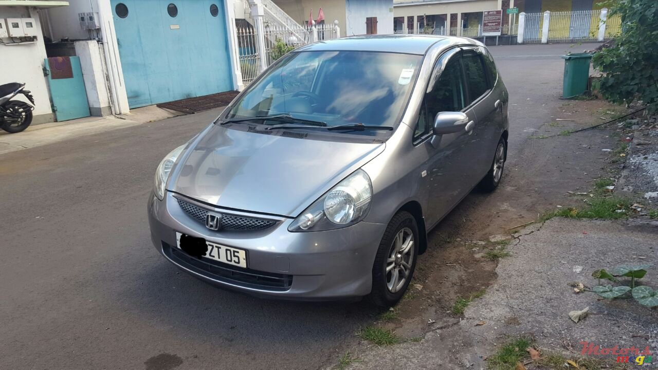 2005' Honda Fit non photo #2