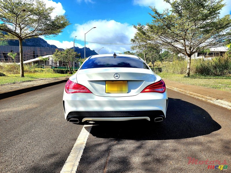 2014' Mercedes-Benz CLA 180 AMG PACK photo #4