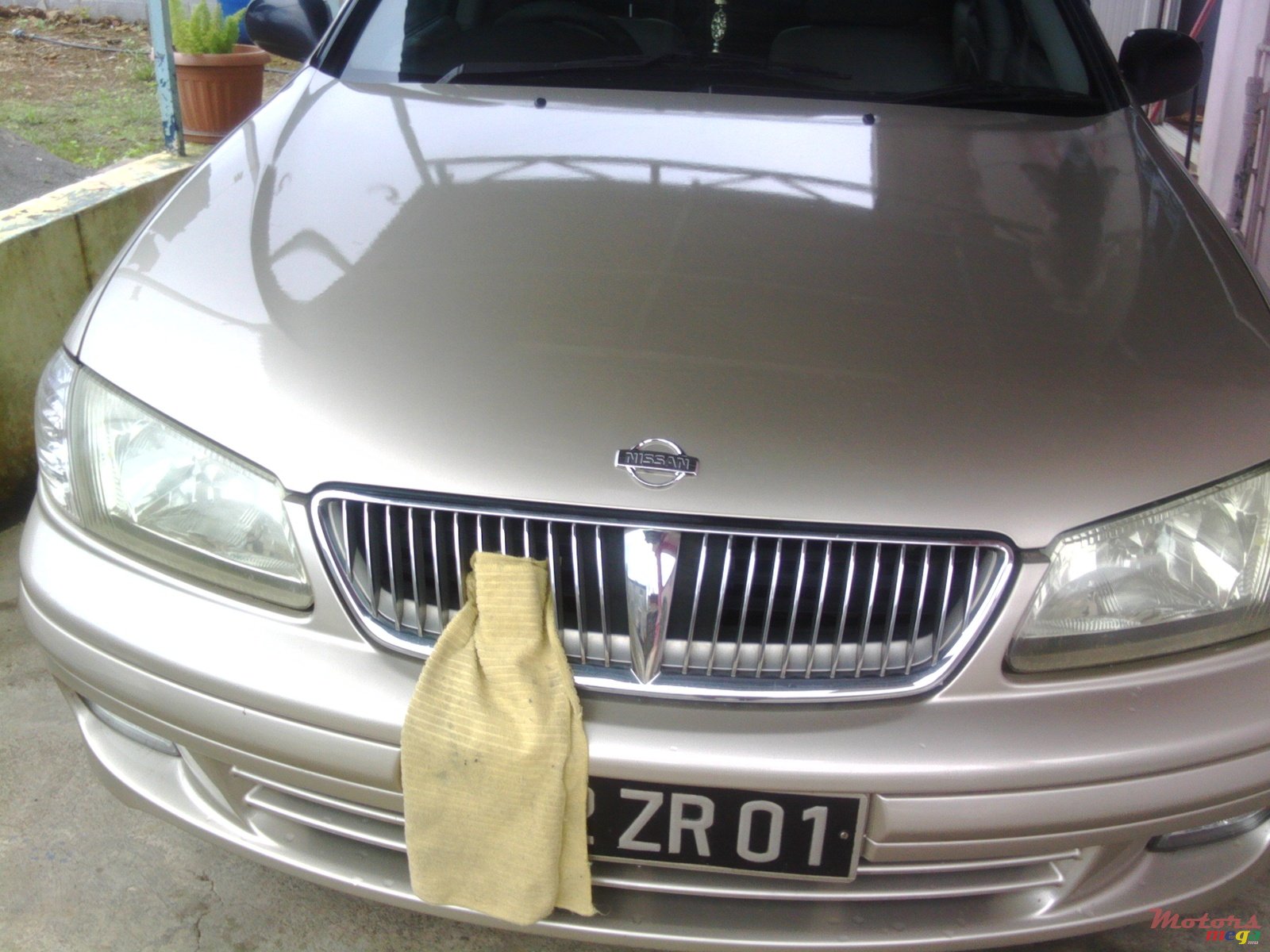 2001' Nissan Sunny   photo #1