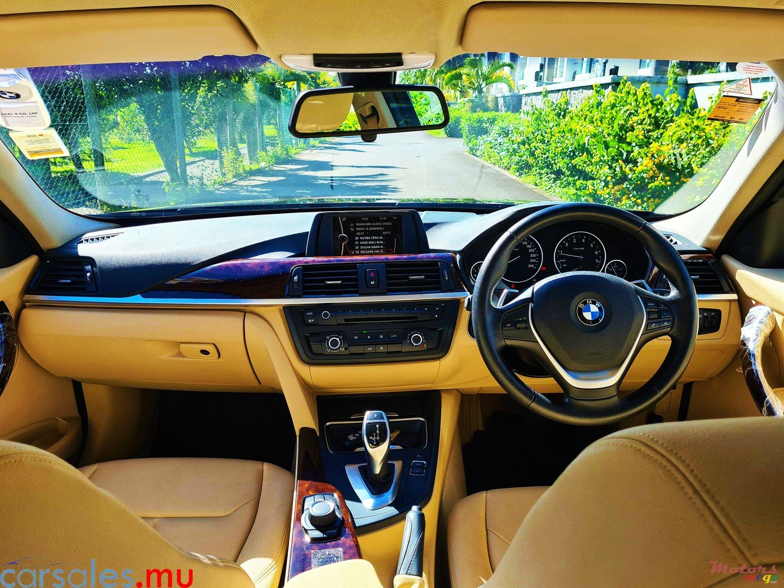 2012' BMW 328 i photo #6