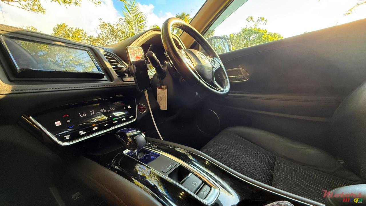 2017' Honda HR-V photo #4