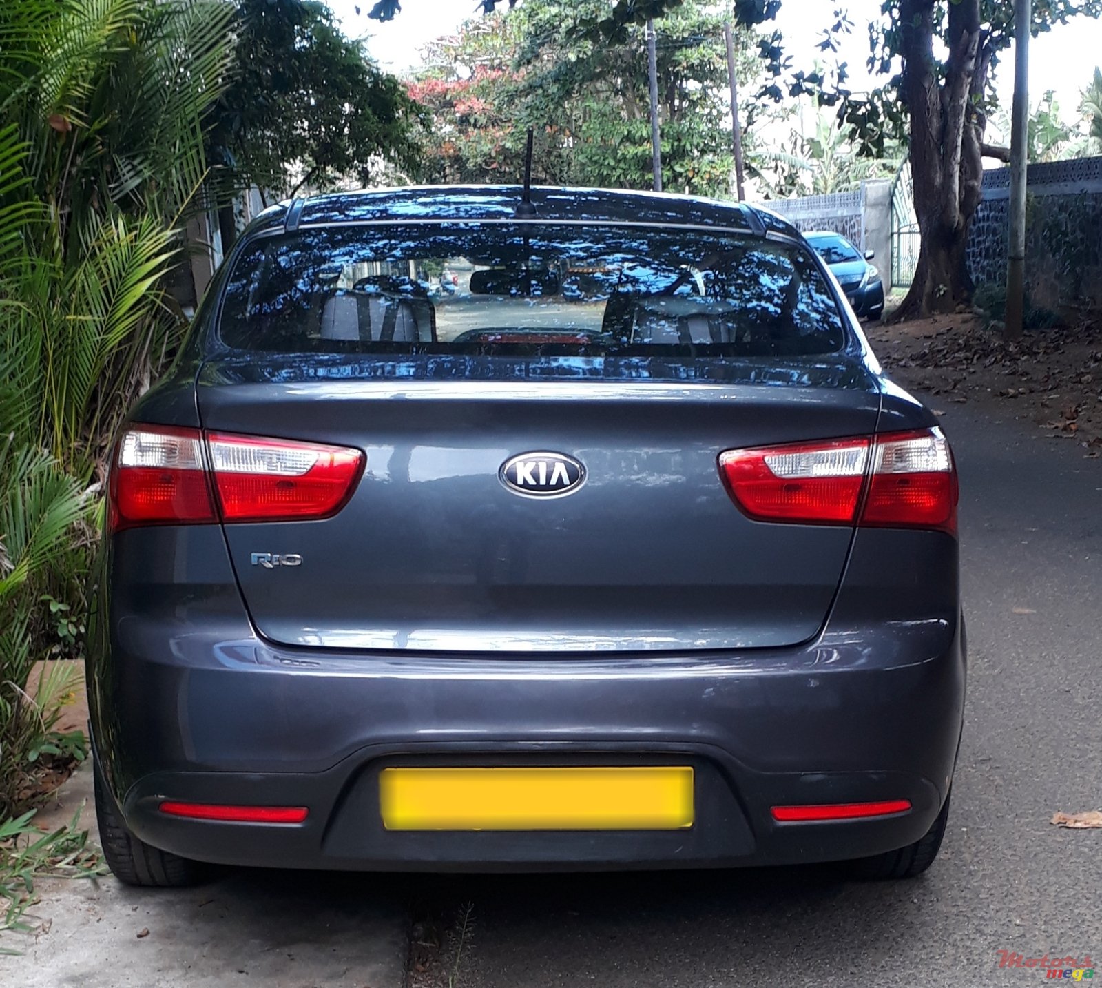 2015' Kia Rio photo #1