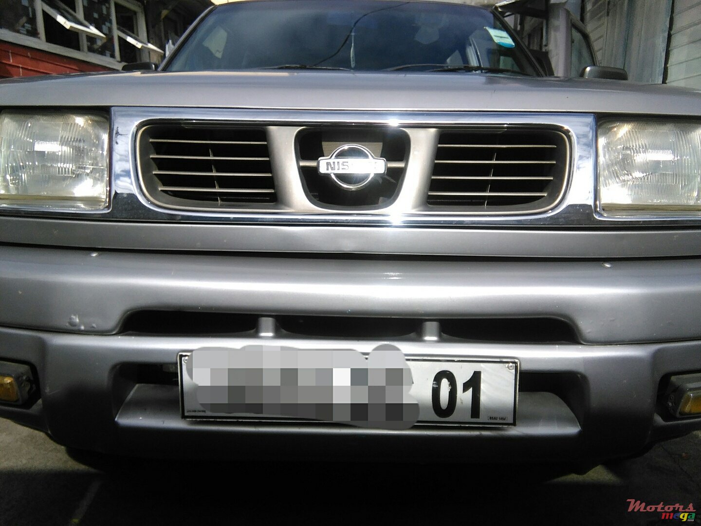 2001' Nissan Hardbody double cab 4*2 photo #1