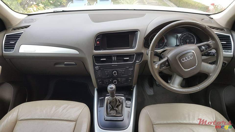 2010' Audi Q5 photo #1