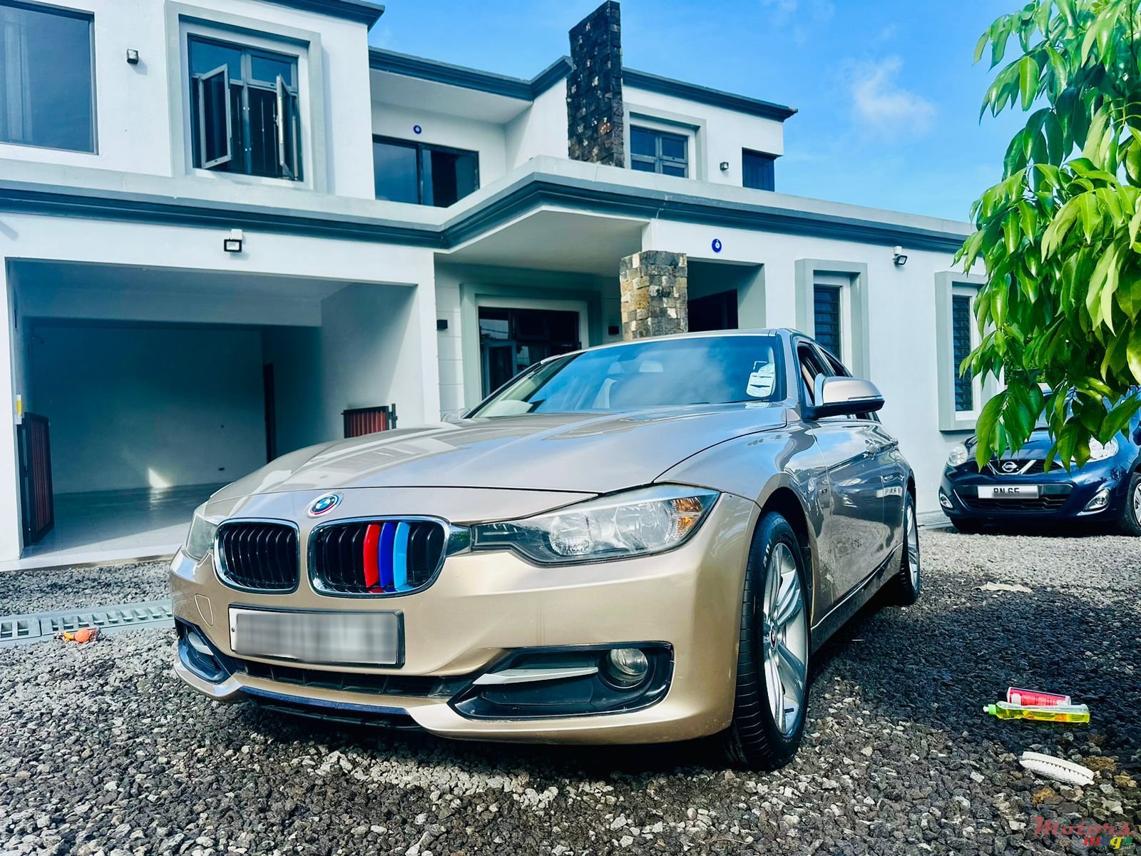 2014' BMW 316 photo #3