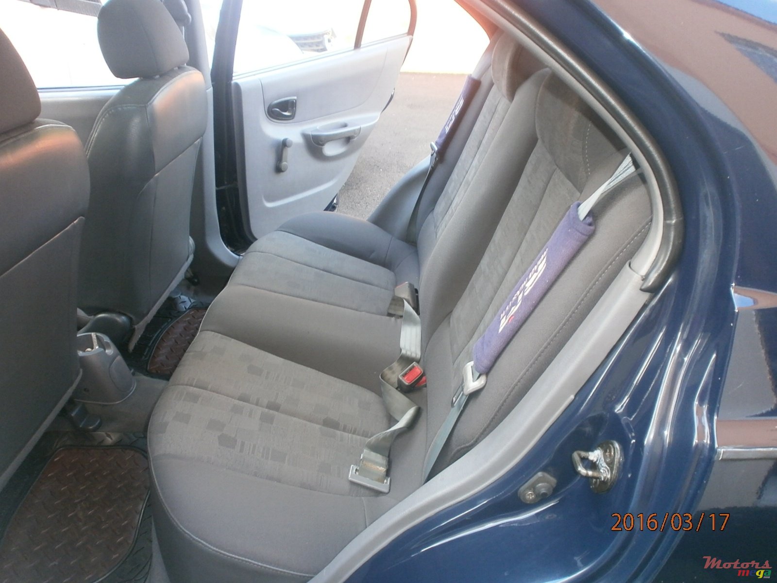 2004' Hyundai Accent photo #6