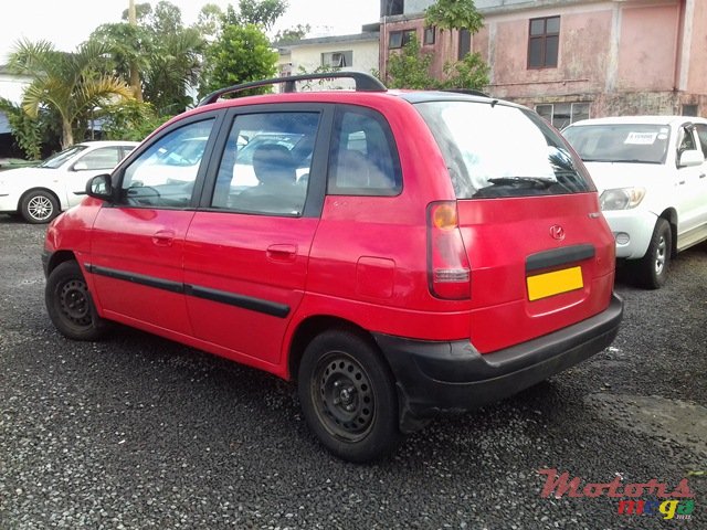 2001' Hyundai Matrix photo #3