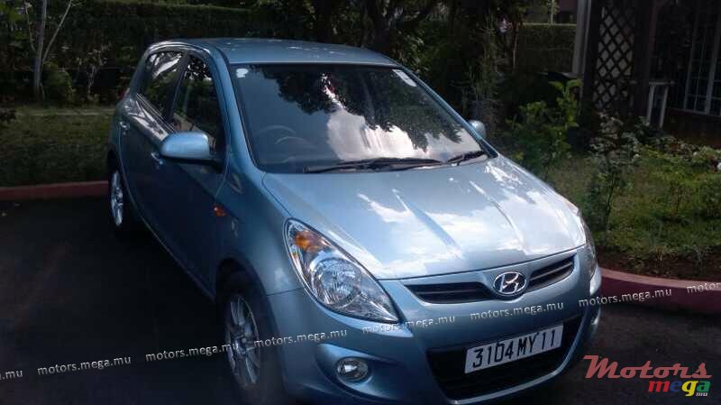 2011' Hyundai i20 photo #1