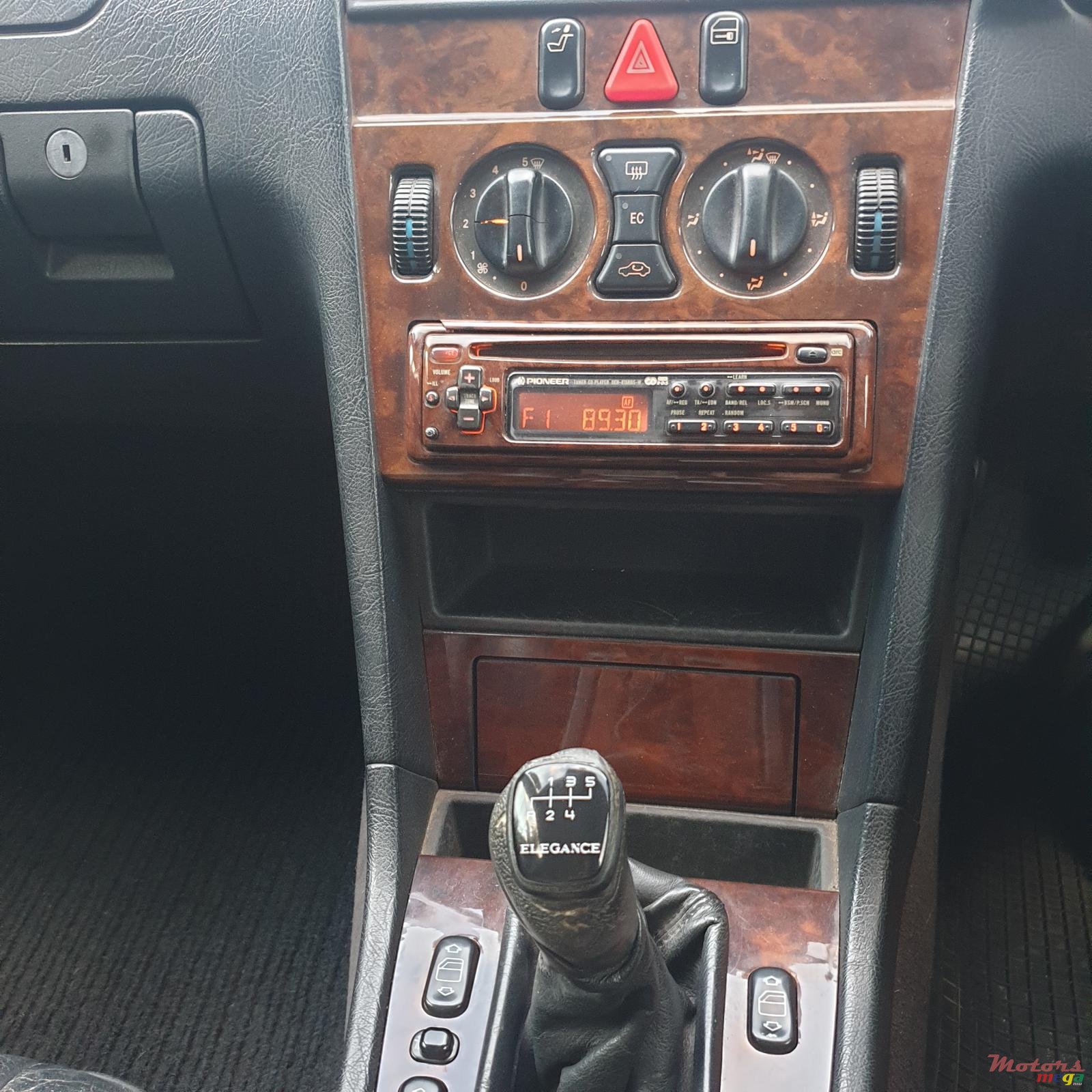 1998' Mercedes-Benz CLA 250 photo #2