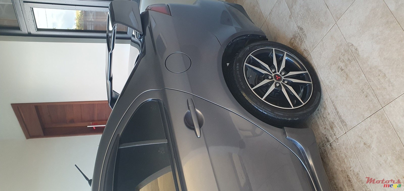 2008' Mitsubishi photo #6