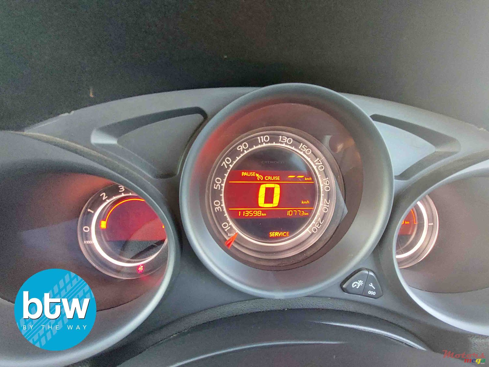 2016' Citroen C4 photo #7