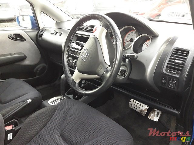 2007' Honda Fit photo #7