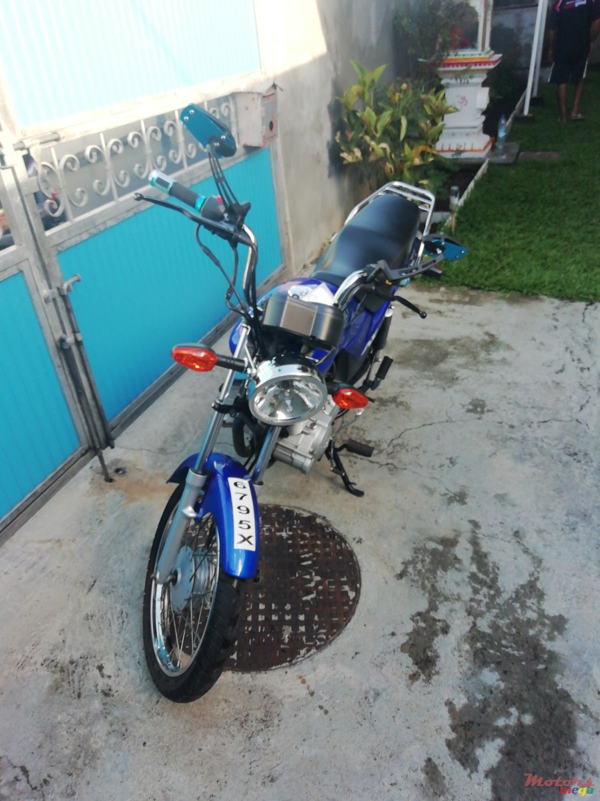 2013' Suzuki Ax100 photo #2