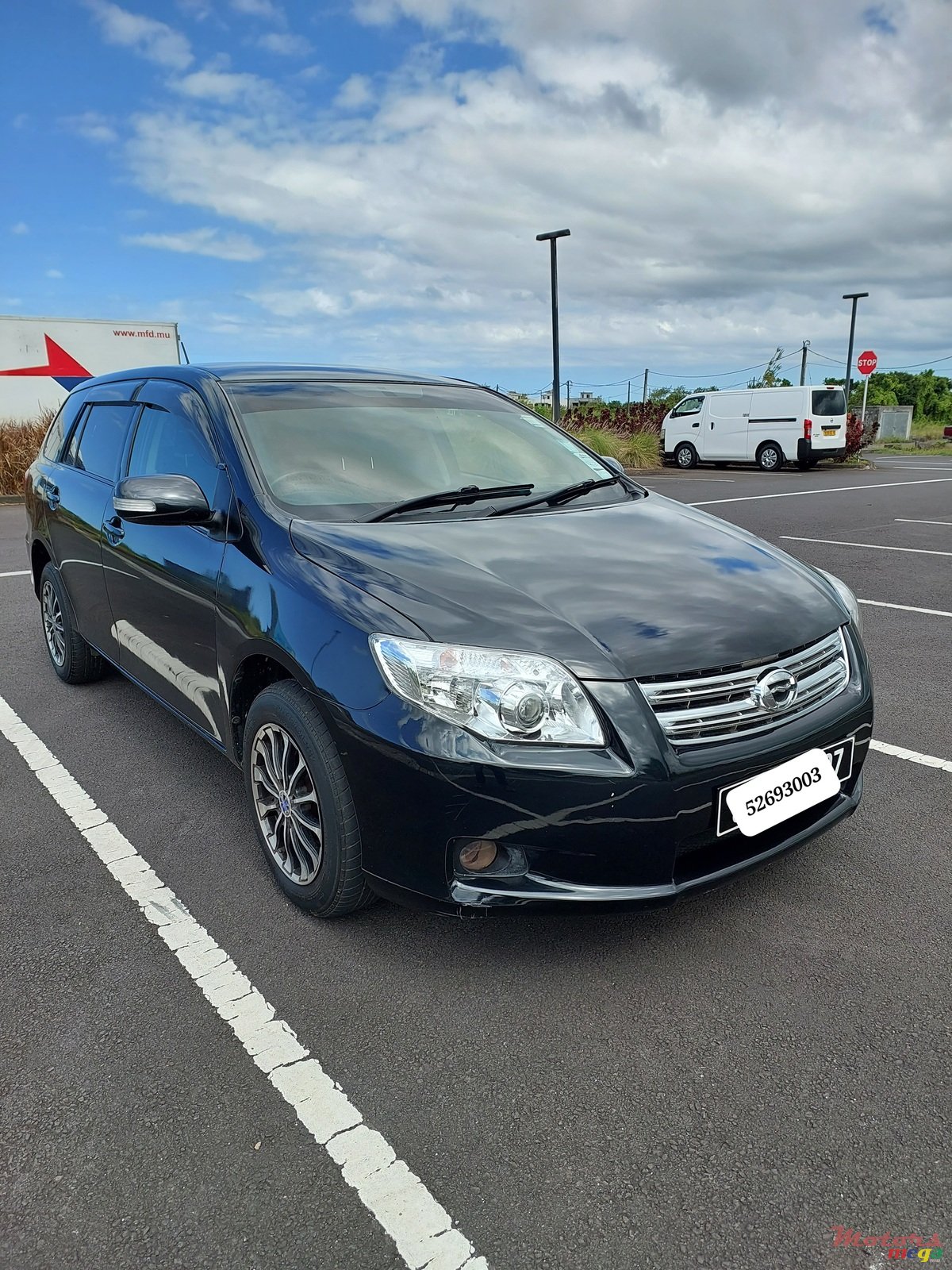 2007' Toyota Fielder photo #2