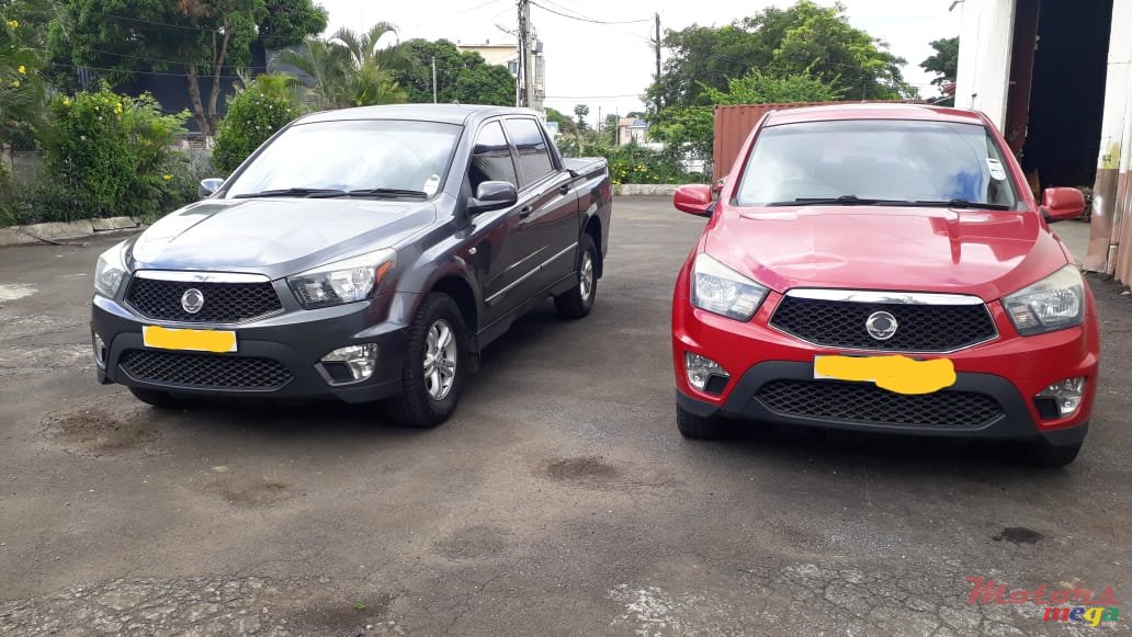 2015' SsangYong Actyon Sport photo #1