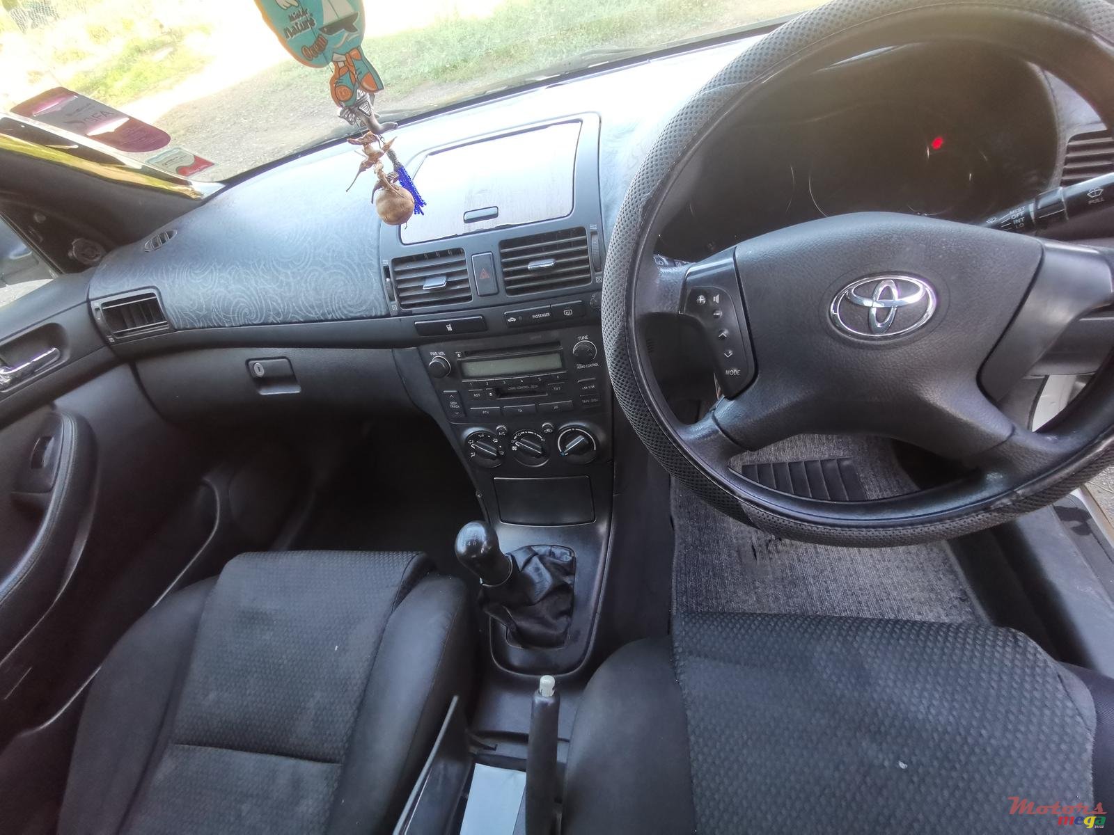 2005' Toyota photo #4