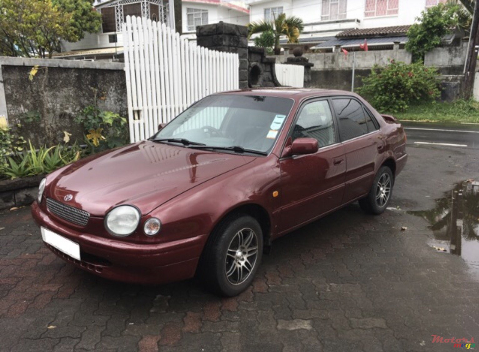 1999' Toyota photo #2