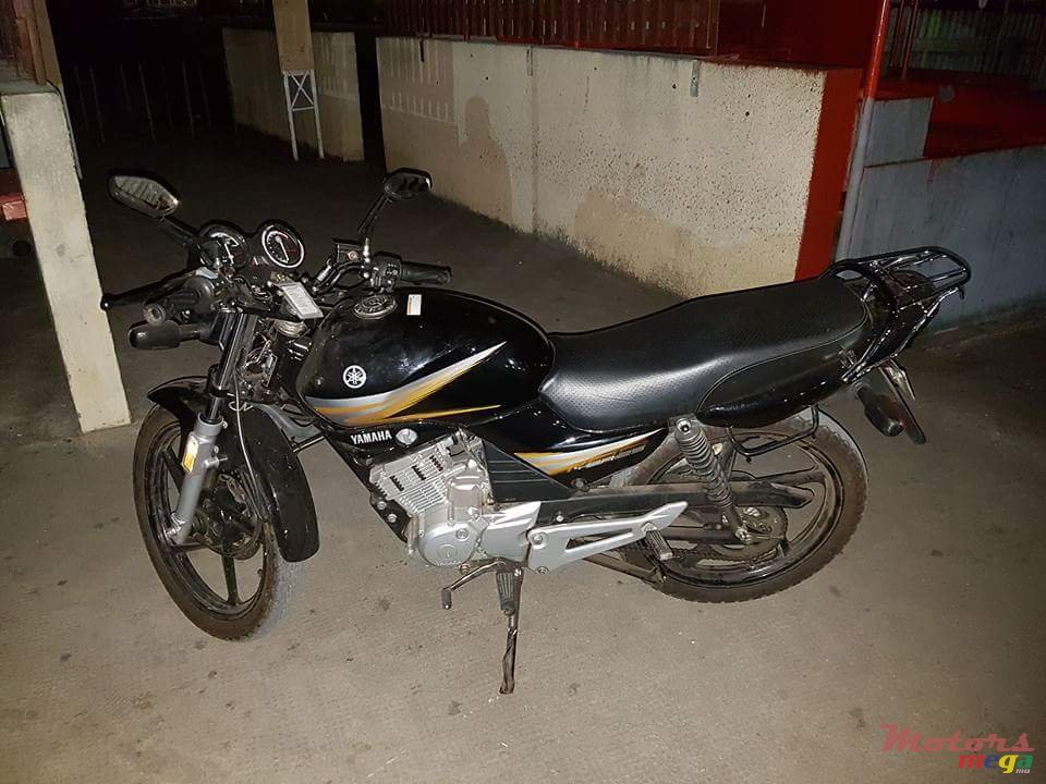 2015' Yamaha ybr photo #2