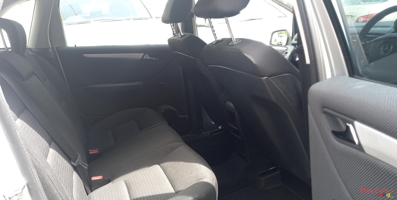 2010' Mercedes-Benz B 160 photo #5