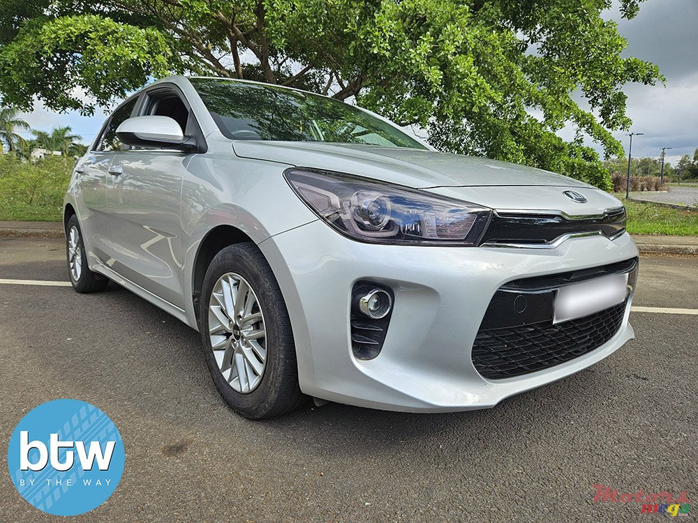 2018' Kia Rio photo #1
