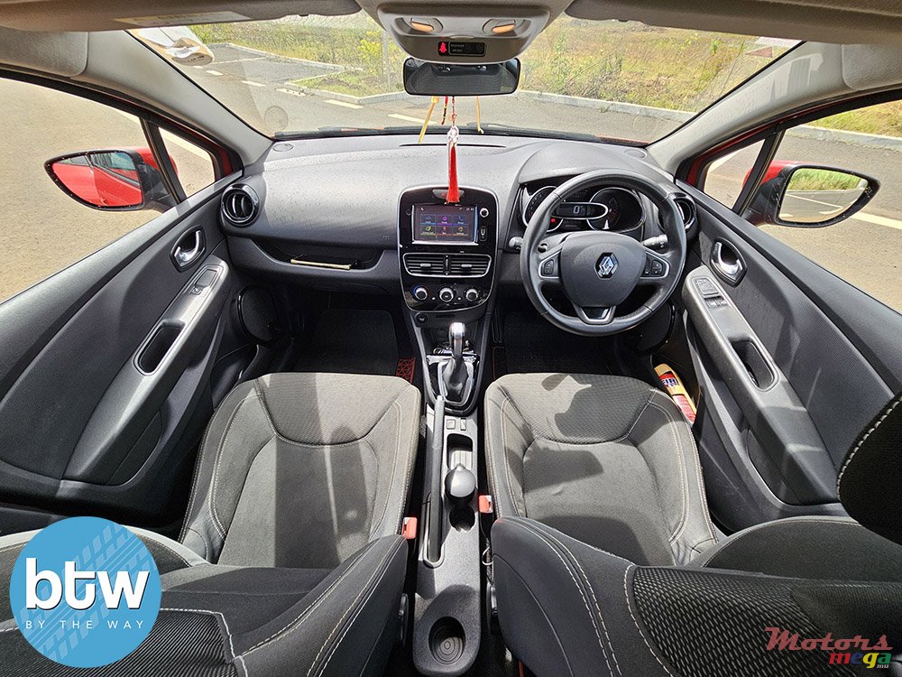 2017' Renault Clio Zen photo #7