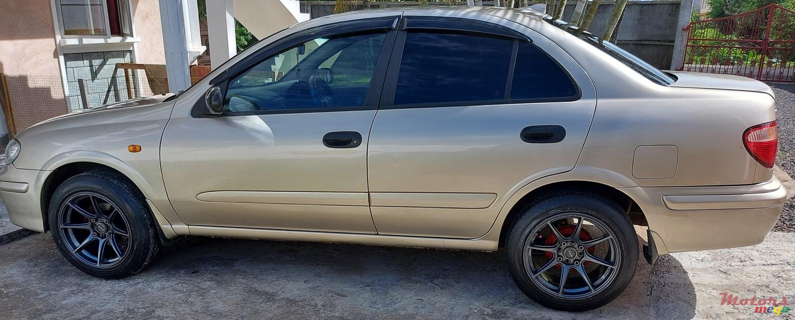 2003' Nissan Sunny photo #5