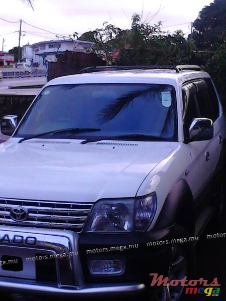 2000' Toyota Prado photo #1