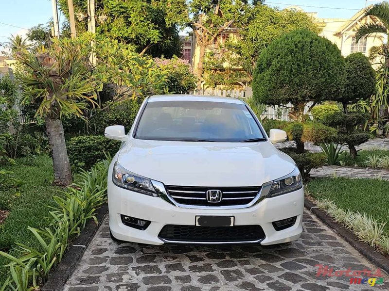 2015' Honda Accord photo #1